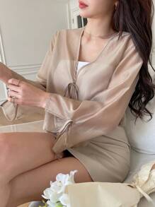 DAZY Áo cánh công sở rộng rãi buộc dây phía trước dài tay mùa thu cho nữ - Màu Khaki - Xem 1