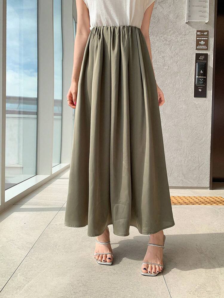 Women's Solid Color Casual Fashion Pleated Skirt