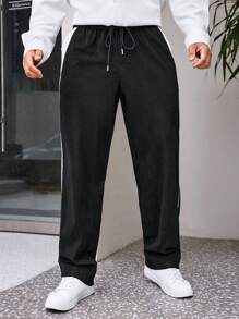 Manfinity Hypemode Quần cạp rút dây màu khối lớn cho nam, vải nhung kẻ - màu đen - Xem 4