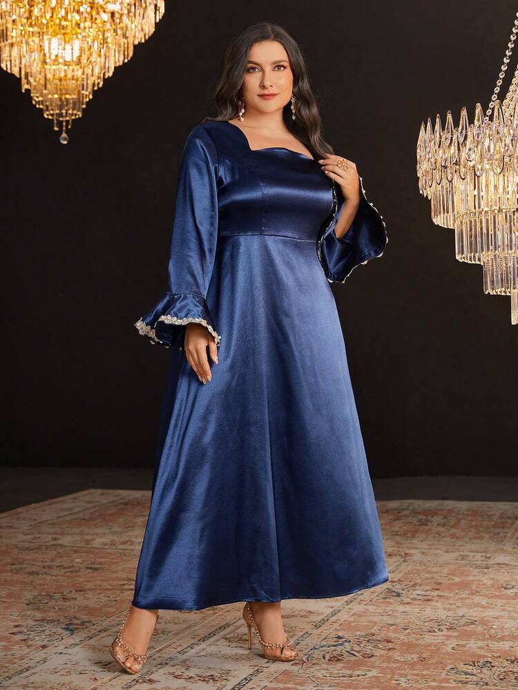 Plus Applique Flare Sleeve Asymmetrical Neck Dress