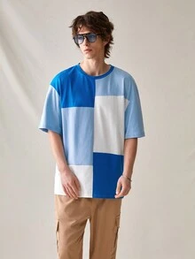 Manfinity RebelGame Men's Loose Fit Knitted Color Block Short Sleeve T-Shirt With Round Neck For Spring And Summer