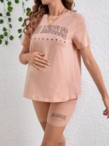 SHEIN 孕婦t恤和可調腰圍短褲套裝,印有字母圖案