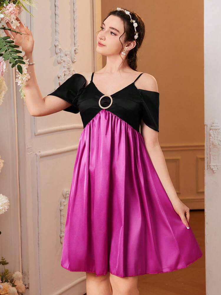 Teen Girl Contrast Off Shoulder Dress