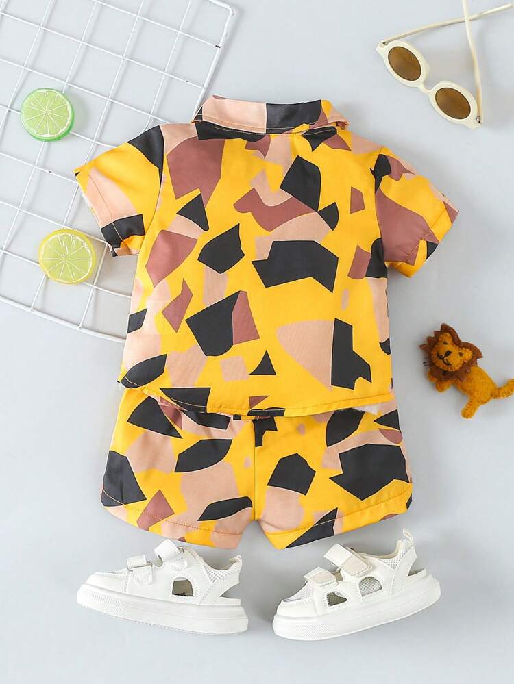 Baby Boy's Geometric Printed Short Sleeve Shirt And Shorts Set