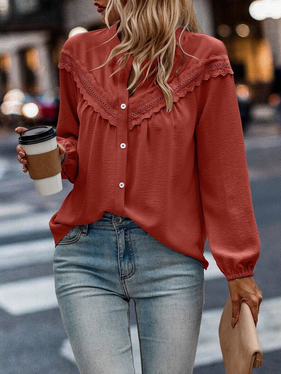 SHEIN LUNE 拼接網眼刺繡缺口領燈籠袖襯衫 - 鏽棕色 - 查看 1