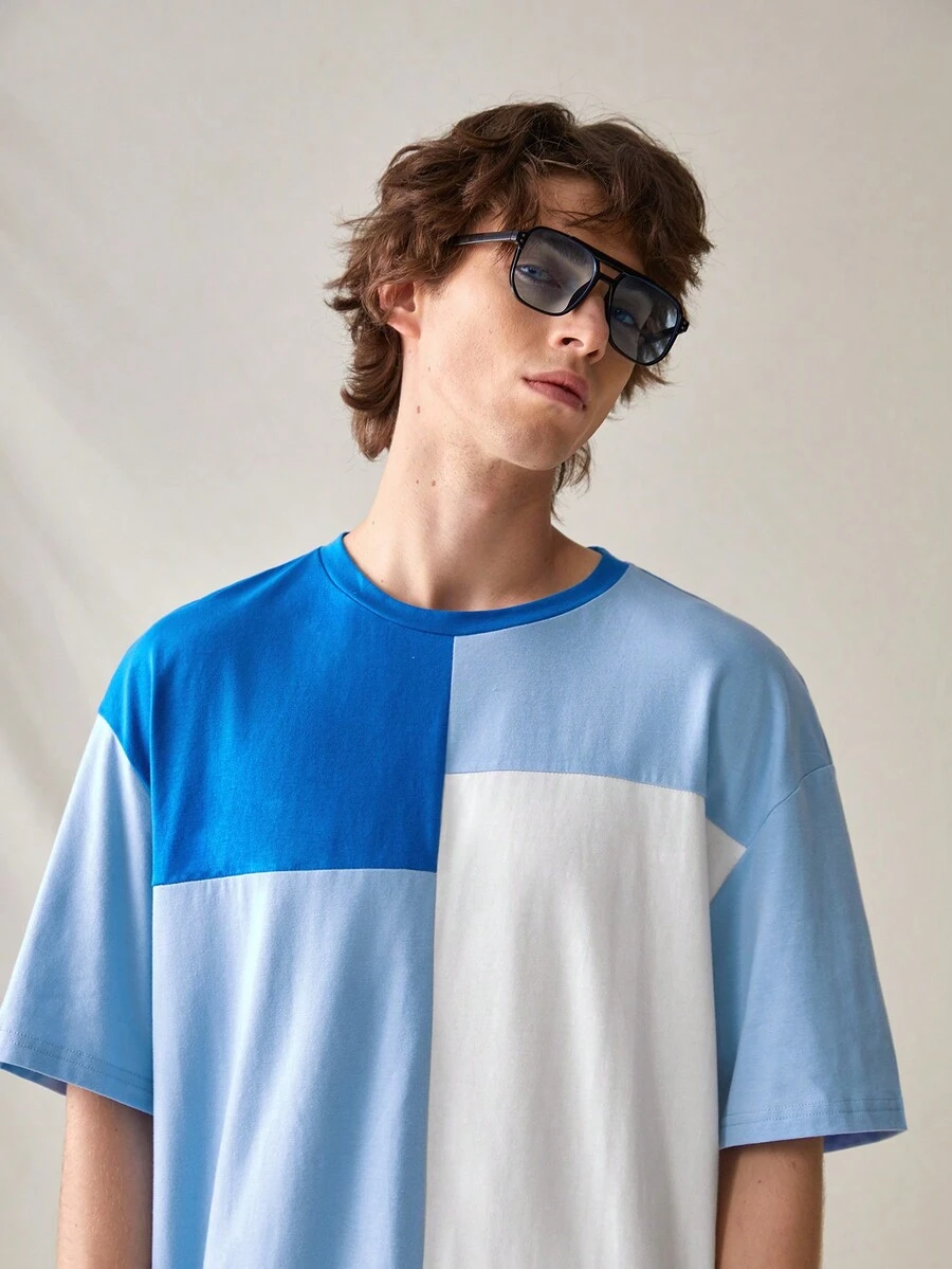 Manfinity RebelGame Men's Loose Fit Knitted Color Block Short Sleeve T-Shirt With Round Neck For Spring And Summer