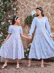 SHEIN Tween Girl Flower Printed Dress With Puff Sleeves, Smocked Top And Ruffle Detailing, Mommy And Me Matching Outfits (2 Pieces Are Sold Separately) - Blue - View 4