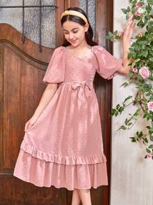 SHEIN Sukienka dla dziewczynki Tween ze skrzyżowanym dekoltem, bufiastymi rękawami, zakładkami na plecach i marszczonym dołem Pasująca do strojów mama i ja (2 sztuki sprzedawane osobno) - Różowy - Zobacz 3