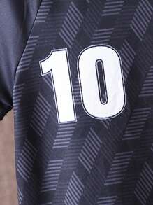 SHEIN Conjunto De Camisa Com Mangas Raglan Listrada Com Estampa De Futebol E Shorts Para Menino Jovem