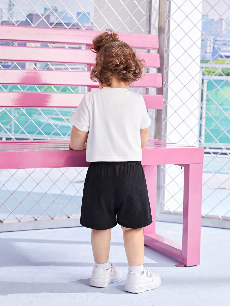 2pcs Baby Girls' Casual Sporty Bear Pattern Printed Top And Bottom Set, Suitable For Outing In Spring And Summer