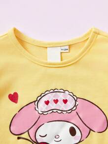 HELLO KITTY AND FRIENDS | SHEIN 嬰幼兒女寶寶漫畫字母圖形荷葉邊袖連身衣 - 黃色 - 查看 3