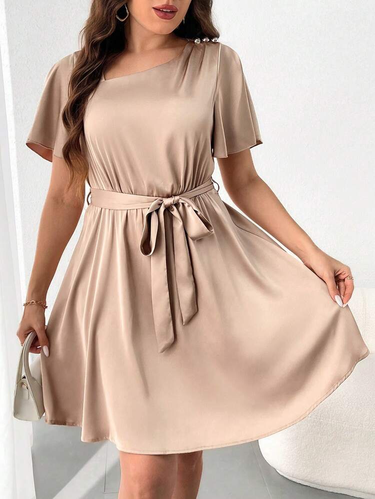 Plus Size Solid Color Short Sleeve Belted Dress