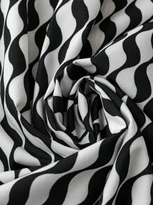 SHEIN Clasi Plus Size Women's Patchwork Wavy Striped Sleeveless Dress Maxi Women Outfit - Black and White - View 3