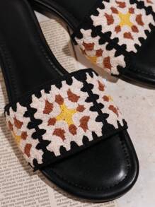 Women's Flat Sandals