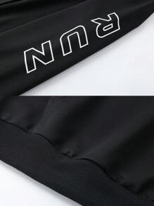 Manfinity Athleisure Áo nỉ thể thao nam có mũ in chữ, áo nỉ nam - màu đen - Xem 5