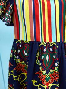 SHEIN Vestido Con Estampado De Patrón Retro Para Niña Joven Con Cuello Cuadrado Y Mangas Con Volantes