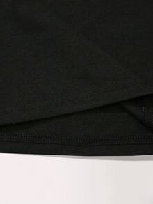 Flirla Plus Size Loose Fit T-Shirt With Music Festival Print - Black - View 5