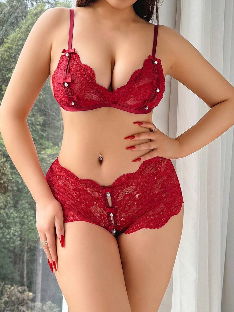 Ladies' Sexy Lace Lingerie With Hollow Out Design And Pearl Decoration