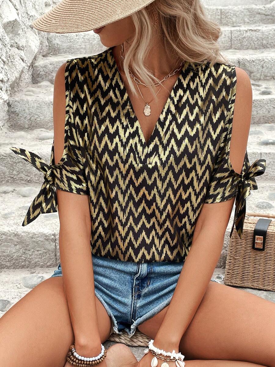 SHEIN LUNE Women's Shirt With Shiny Golden Stripe - Black - View 1