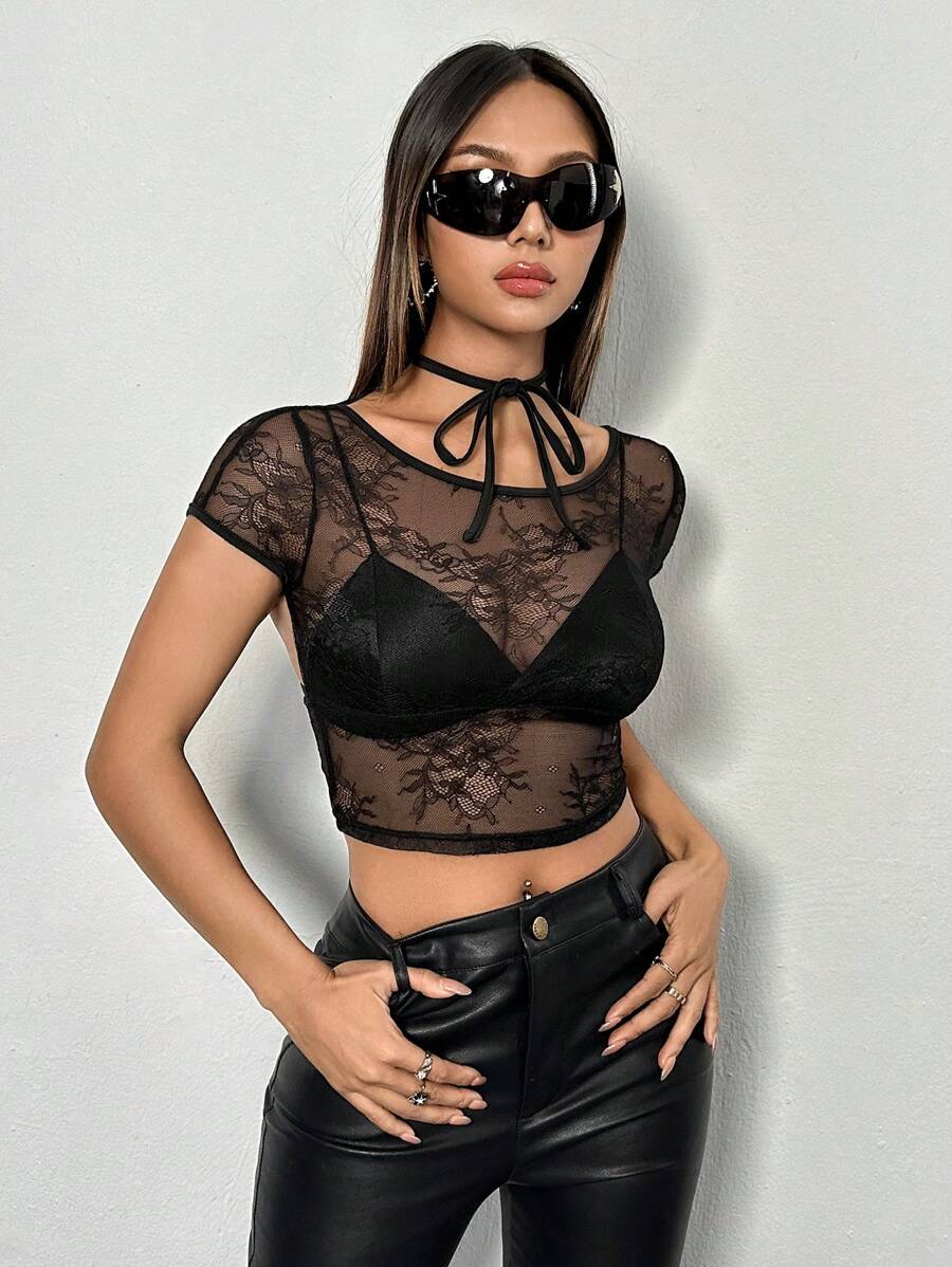 SHEIN Unity 露背蕾絲短上衣 - 黑色 - 查看 1