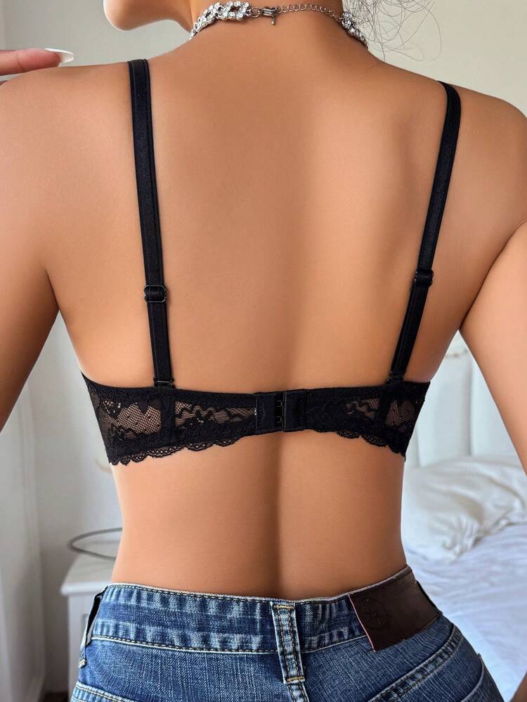 Women's Black Lace Push Up Bra With Contrast Detail