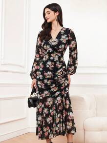 Modelyn Women's Floral Printed Lantern Sleeve Dress