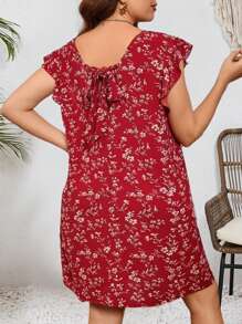 SHEIN Frenchy 大码女式花卉印花迷你盖袖连衣裙 - 紅白色 - 查看 1