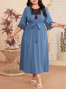 Mulvari 大尺碼女款幾何刺繡拼布流蘇袖口連身裙 - 綠色 - 查看 3