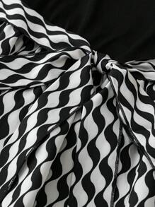 SHEIN Clasi Plus Size Women's Patchwork Wavy Striped Sleeveless Dress Maxi Women Outfit - Black and White - View 5