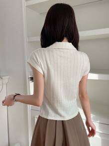 Dazy Designer Camiseta De Manga Corta Con Cuello Vuelto En Color Sólido - Beis - Ver 2