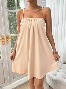 SHEIN Privé 纯色方形领口细肩带吊带连衣裙 - 杏色 - 查看 5