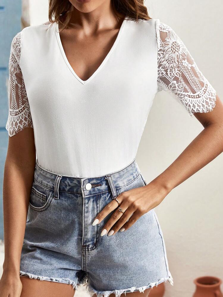 Contrast Lace Tie Back Bodysuit, White Women's T Shirt, White Elegant Lace Splicing Bodysuit, Cross Tie Back, Splicing Semi-Sheer Lace, Suitable For Attending Wedding Season, Elegant Wear For Daily Commute Summer Casual