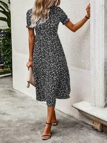 SHEIN LUNE Vestido largo con estampado floral diminuto, volantes en el bajo y diseño de conjunto para mujer - Blanco y Negro - Ver 3