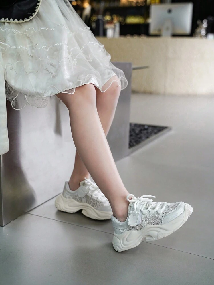 Fashionable And Versatile Breathable Lace Mesh Casual Chunky High Heel Sports Sneakers For Kids
