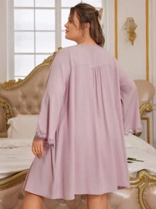 Plus Size Women's Butterfly Embroidery Design Cami Nightgown And Robe Set