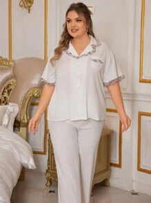 Contrast Color Lace Decorated Women' Plus Size Short Sleeve Pajama Set With Lapel Collar, Pocket Design And Pants