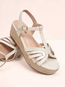 Styleloop Women'S Buckle Strap Platform Wedge Sandals - White - View 4