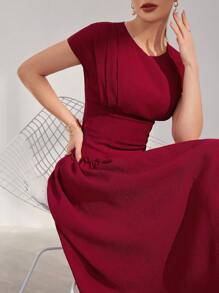 Modelyn Váy bó eo tay cánh dơi màu đỏ tía dành cho nữ - Màu Đỏ Sâu - Xem 3