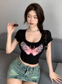 DAZY Women's Butterfly Printed Crew Neck T-Shirt - Black - View 6