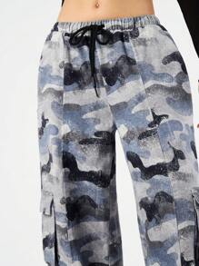 Forever 21 Ladies Camouflage Printed Cargo Pants - Multicolor - View 3