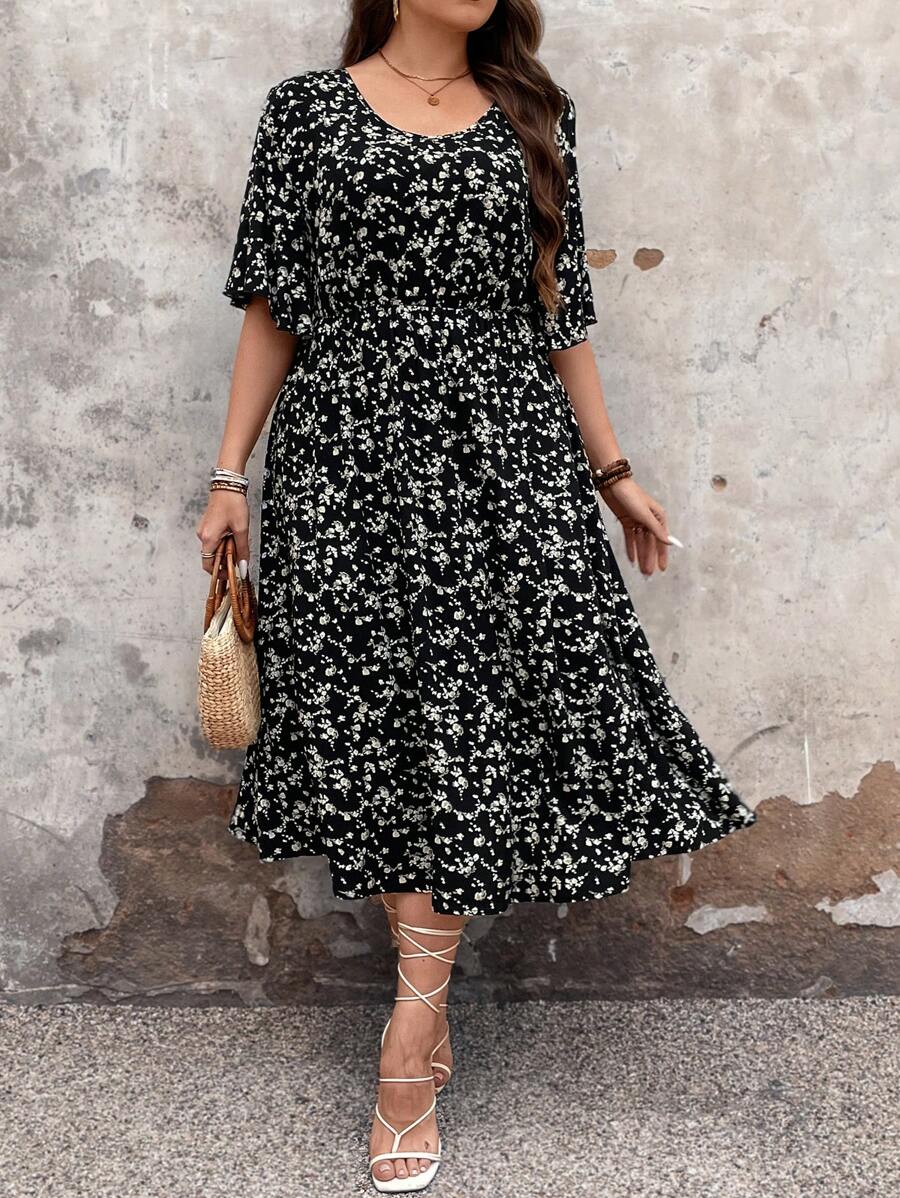 EMERY ROSE Plus Size Women Floral Print Round Neck Dress, Women Summer Outfit - Black - View 1