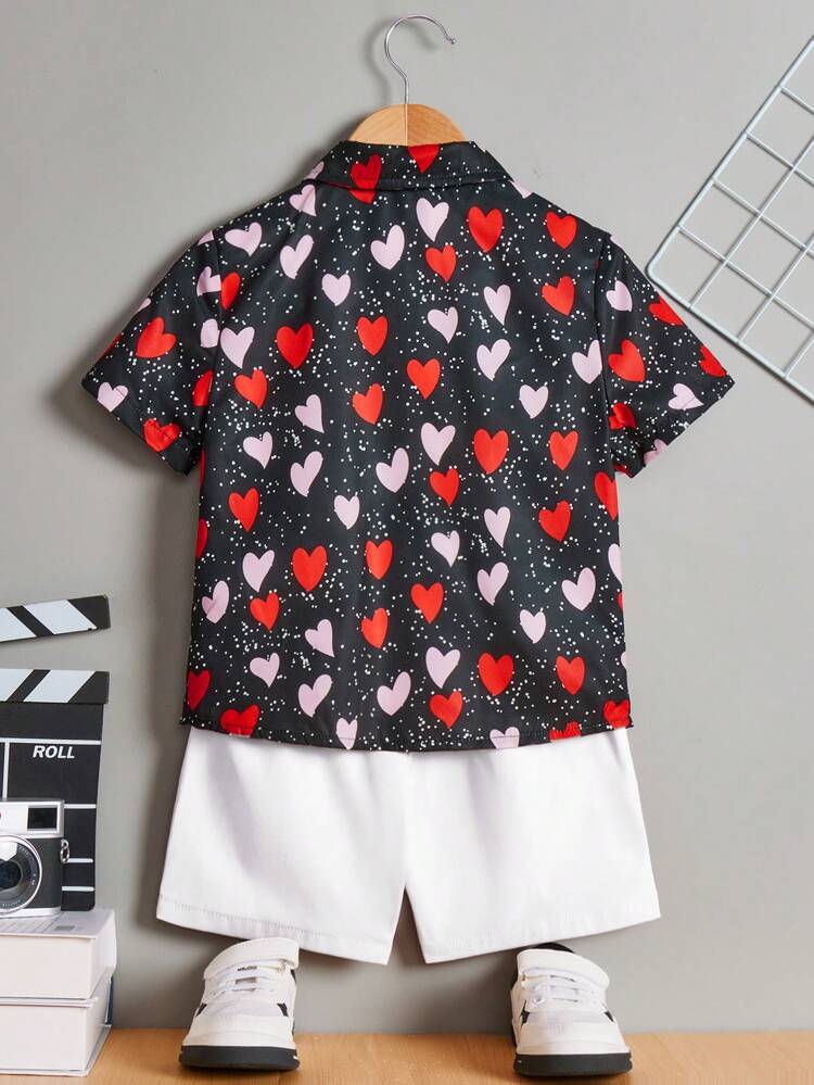 Young Boys' Cute Loose-Fit Heart Print Shirt And Solid Color Shorts Set