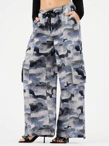 Forever 21 Ladies Camouflage Printed Cargo Pants - Multicolor - View 4