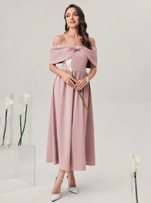 Modelyn 露肩蝴蝶結純色連身裙 - 粉色 - 查看 6