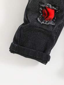 SHEIN Pantalones vaqueros casuales de mezclilla para niños pequeños con parches rasgados y paneles de contraste, para conjuntos deportivos de primavera y verano - Negro - Ver 3