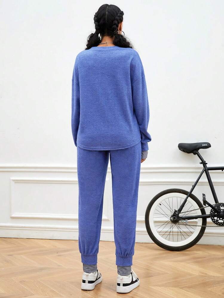 Women's Round Neck Knitted Sportswear Top And Pants Set