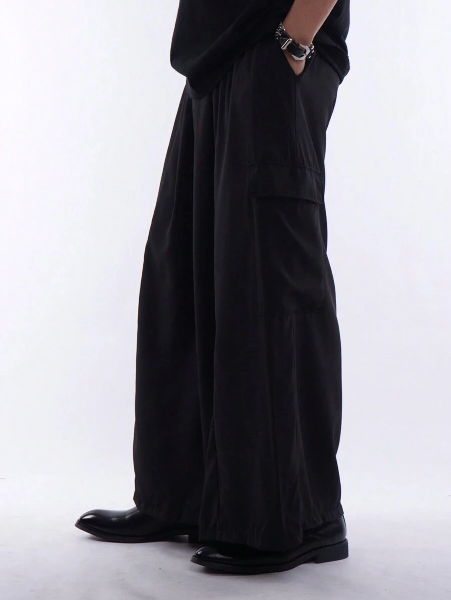 Manfinity EMRG Nam Màu Trơn Thời Trang Quần Ống Rộng Thích Hợp Cho Trang Phục Hàng Ngày Oversize Dài Loe Đen Trơn Đi Chơi - màu đen - Xem 1