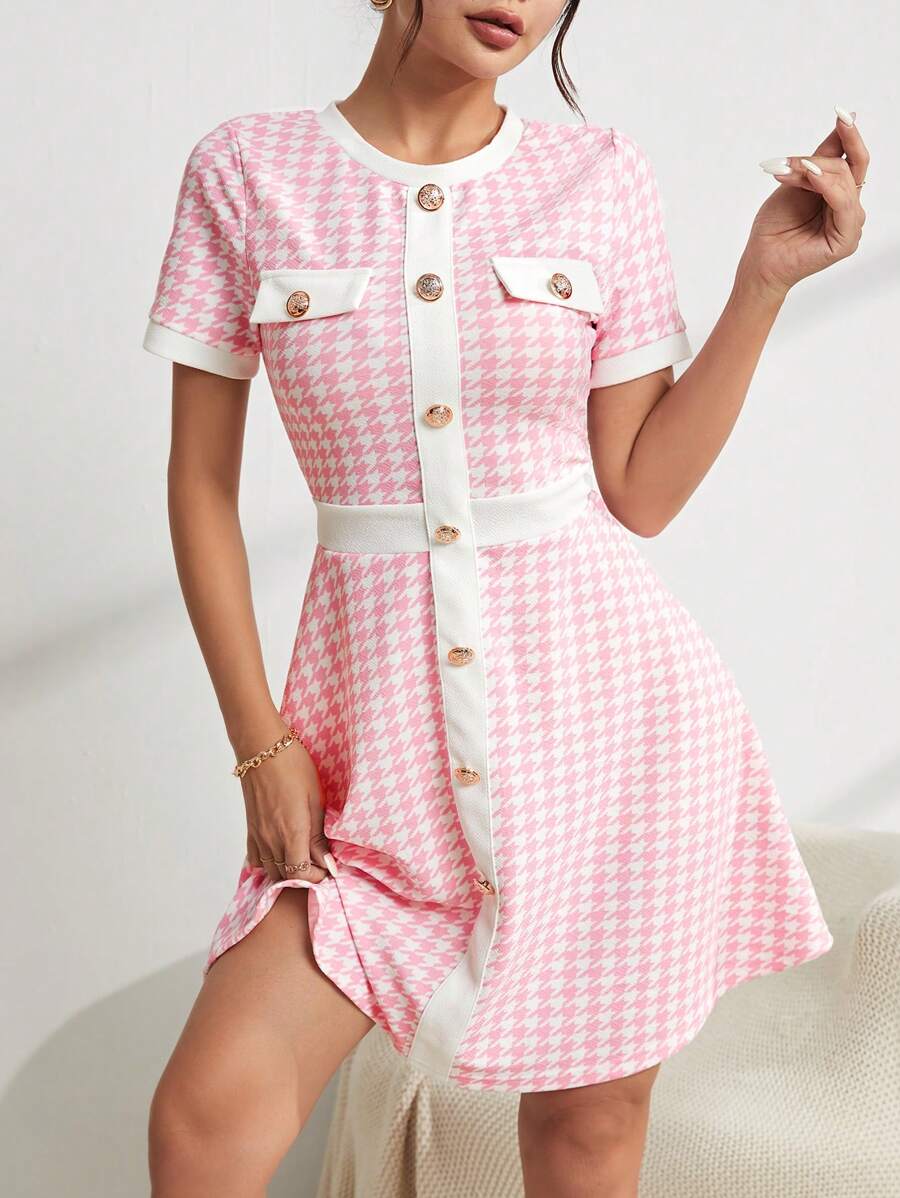 SHEIN Privé Women's Round Neck Button Front Fashionable Printed Dress With Contrast Trim