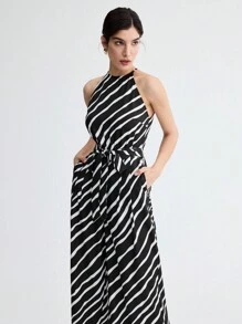 BizChic 女士條紋露背束腰連身褲 - 黑與白 - 查看 7