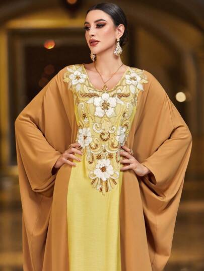 Layrah Color Blocked Heavy Duty Embroidered Robe Kaftan, Elegant Luxury Evening Party Style
